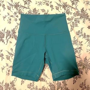 Lululemon Wunder Train Biker Shorts 6’